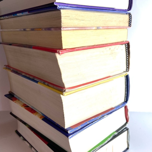 Harry Potter: Complete Books Set wt Hogwarts - Picture 6 of 8